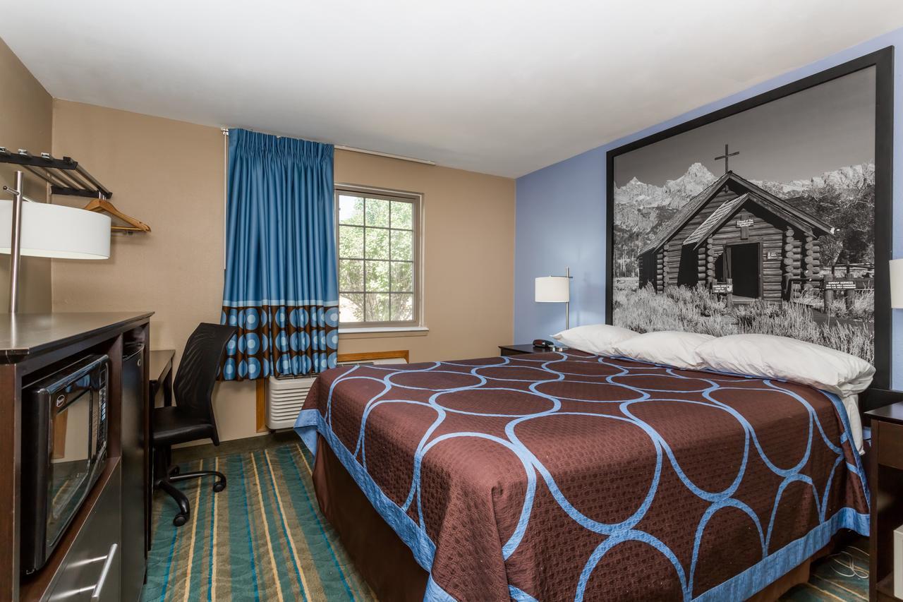 Super 8 By Wyndham Douglas Exterior foto