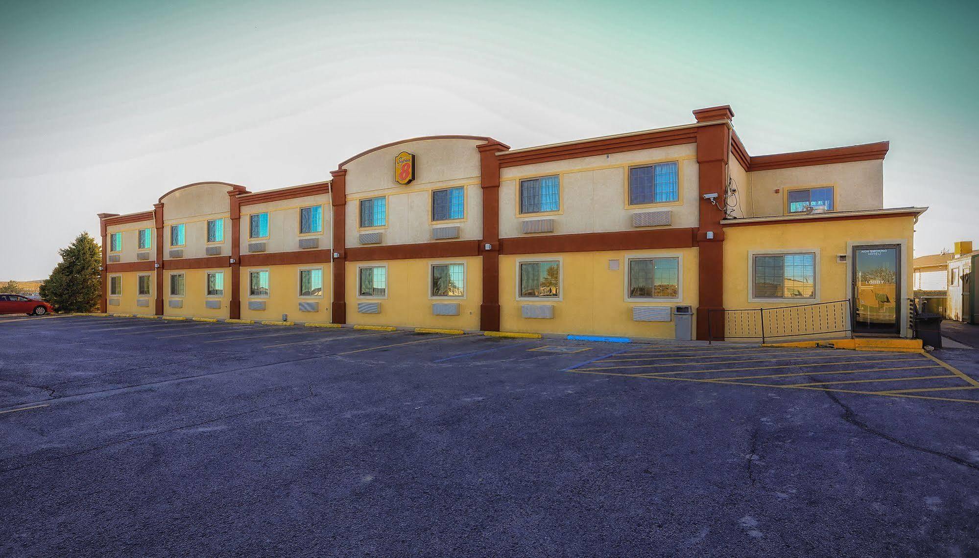 Super 8 By Wyndham Douglas Exterior foto